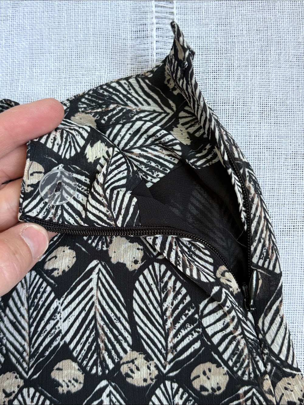 Sigrid Olsen black and white leaf print midi skirt. - Picture 9 of 13